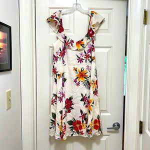 Old Navy Hawaiian print sun dress